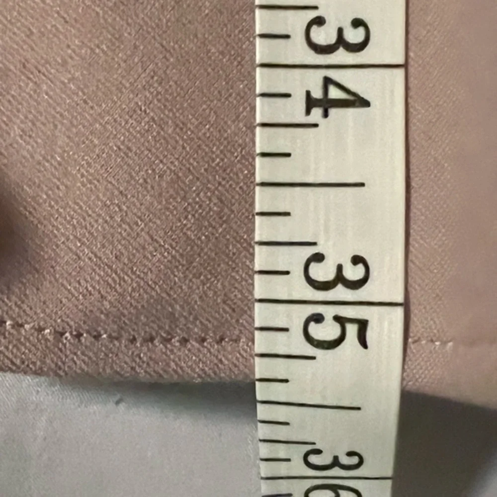 Adelyn Rae Women's‎ Ruffle Shoulder Tan Sheath Dress Size Large - Picture 7 of 11